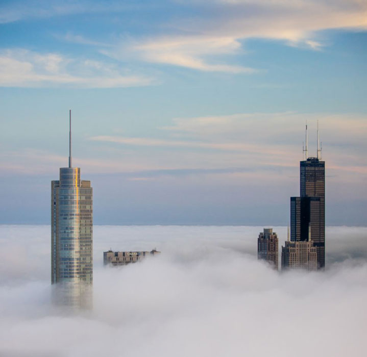 美国业余摄影师拍摄一组大雾笼罩芝加哥摩天大楼的照片