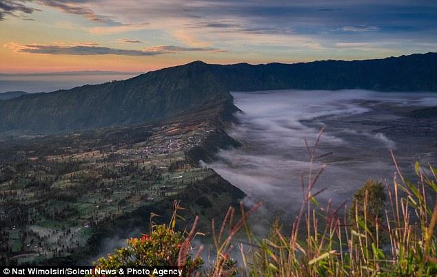 印尼婆罗摩火山的美丽景色