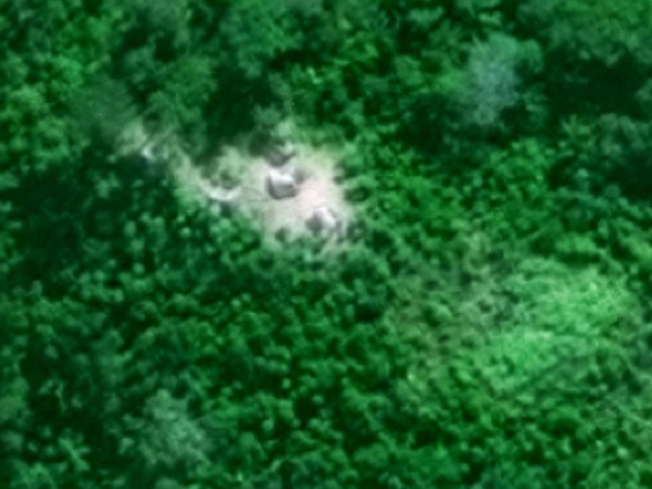 卫星提供的高分辨率图像发现亚马逊隐居部落