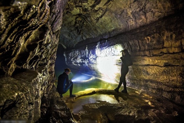 洞穴位于阿布哈兹境内
