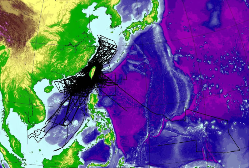 海研一号30年来的航迹图(黑线)，航行超过168万公里，相当于绕地球42周了。图片提供：台湾大学海洋研究所。