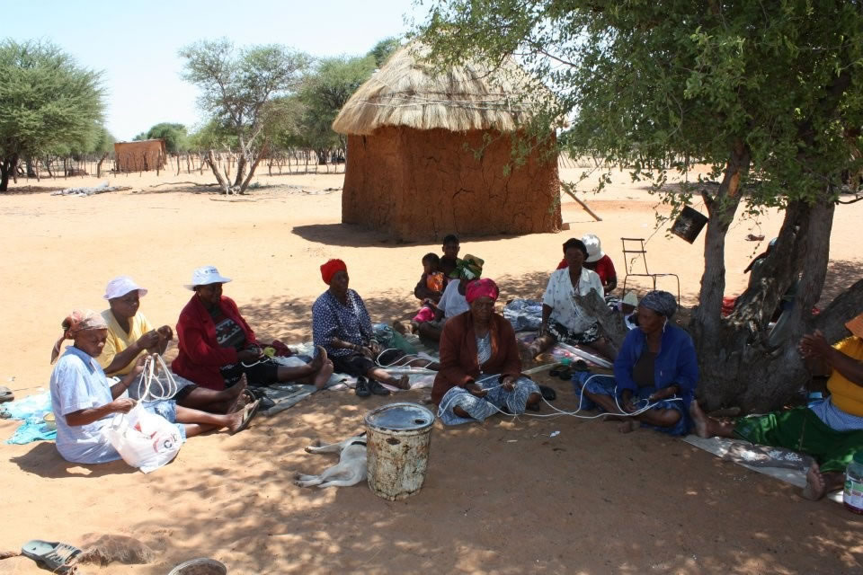 南部非洲博茨瓦纳卡拉哈里沙漠的“桑人”（布须曼人）面临生存困境