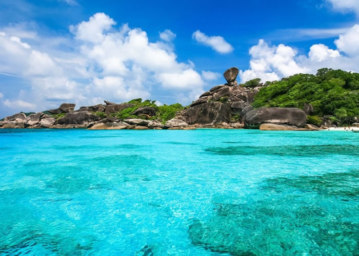 斯米兰群岛被选为十大最佳潜水胜地之一。