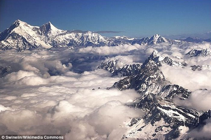 美国著名登山者Alex Lowe16年前在喜玛拉雅山雪崩中被埋 遗体近日被发现