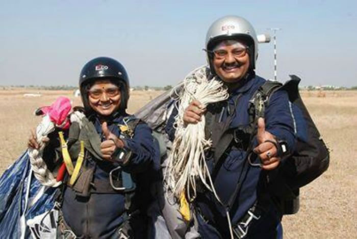 印度夫妇称成功登上圣母峰（珠穆朗玛峰）被证照片PS造假 10年内不得再爬尼泊尔的山