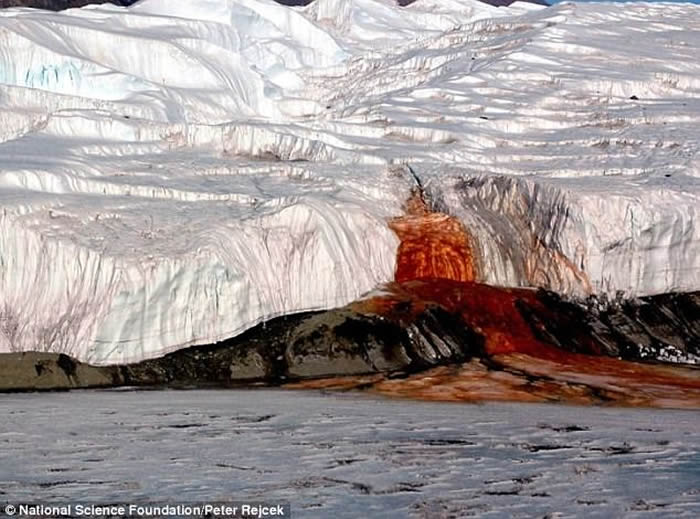 南极“泰勒冰川”神秘“血瀑布”百年谜团破解 源头是藏在冰川中的百万年盐水湖