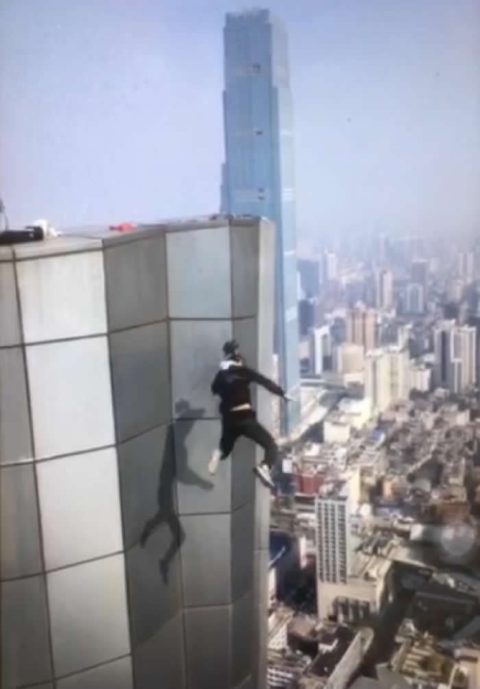 “中国高空极限挑战第一人”吴永宁体力不支高楼坠亡 视频记录下生命最后一刻