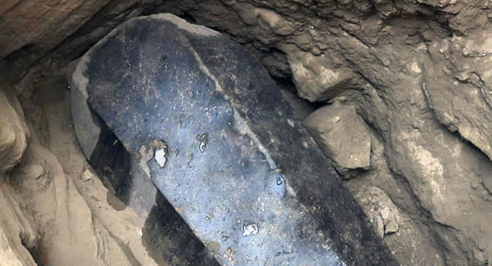 埃及科学家确定7月份发现的黑石棺所葬之人