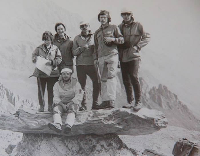 苏联女登山客Elena Basykina失踪31年后被找到 遇雪崩尸体冰封成“木乃伊”