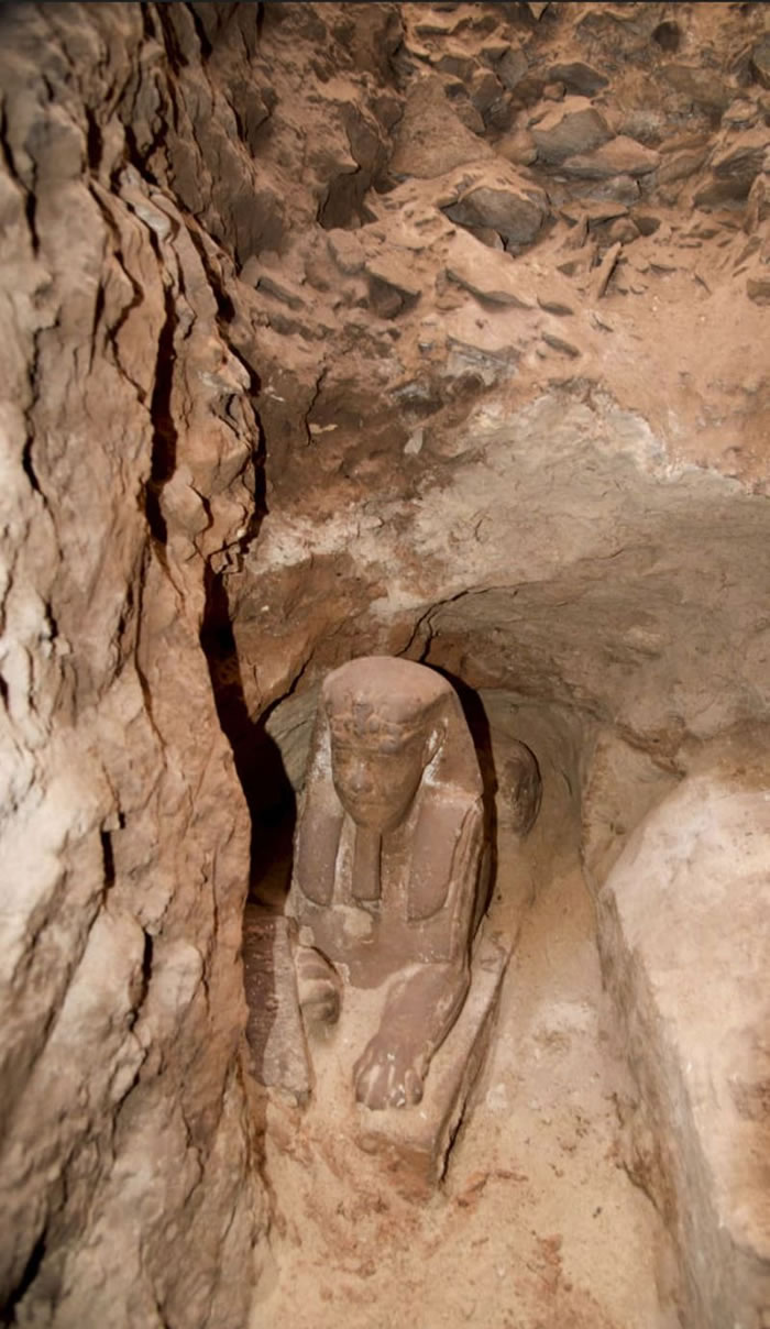 埃及南部考姆翁布神庙发现动物和人脸形状的雕像——狮身人面像