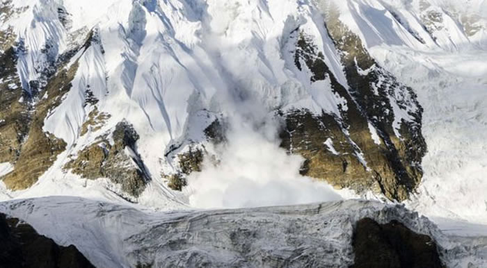 喜马拉雅山遇暴风雪8死1失踪 韩国无氧登珠穆朗玛峰第一人金昌浩罹难