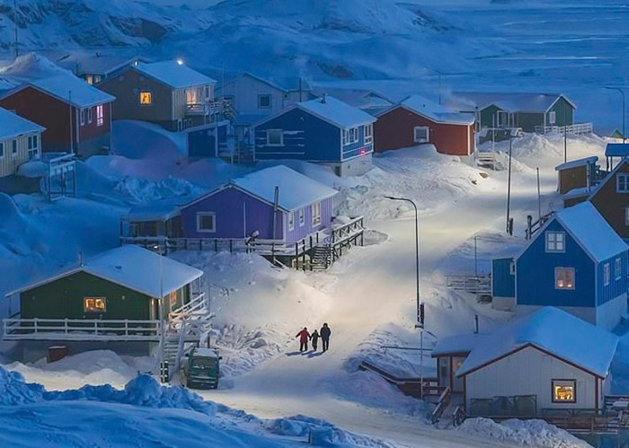 美国《国家地理杂志》“旅行者摄影大赛”：中国摄影师朱伟民格陵兰岛渔村作品夺冠