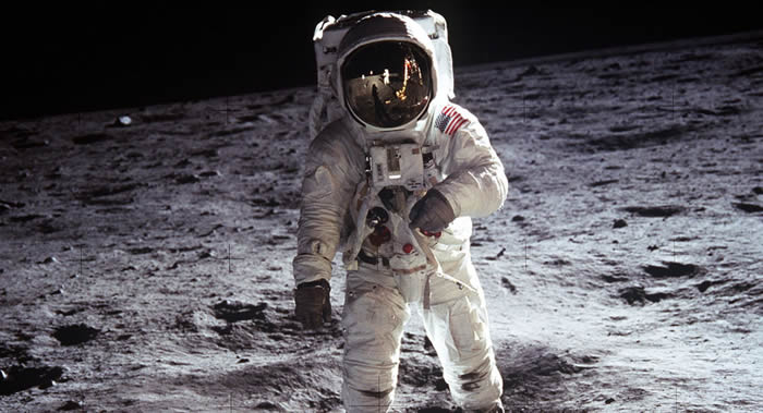若苏联当年接受美国建议 阿列克谢∙列昂诺夫和尼尔∙阿姆斯特朗可能就会一起登陆月球