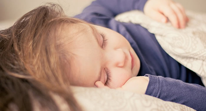 美国研究发现基因突变ADRB1的携带者每天只需睡4到6个小时就可以感觉睡眠充足