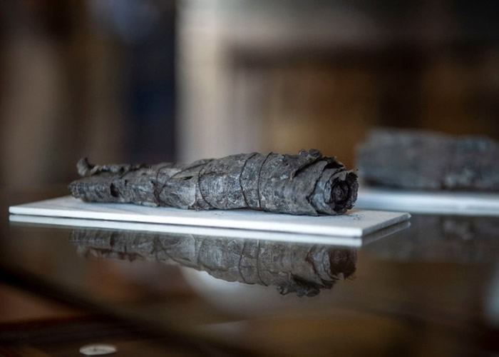 不少赫库兰尼姆古城的古卷因碳化无法得知当中奥秘。