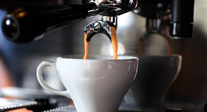 经常喝咖啡可能会减少罹患一些疾病的风险 肠道有更多的普拉梭菌和罗斯氏菌