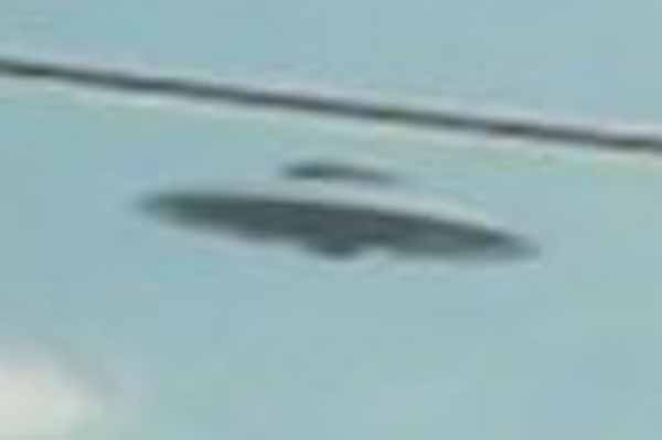 阿希吉特声称拍到UFO相片