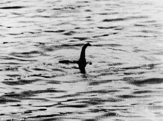 1934年拍摄的著名尼斯湖水怪照片，后被揭露是骗局