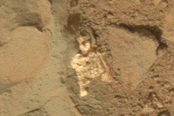 外星人发烧友声称发现火星上有疑似外星人的化石骸骨