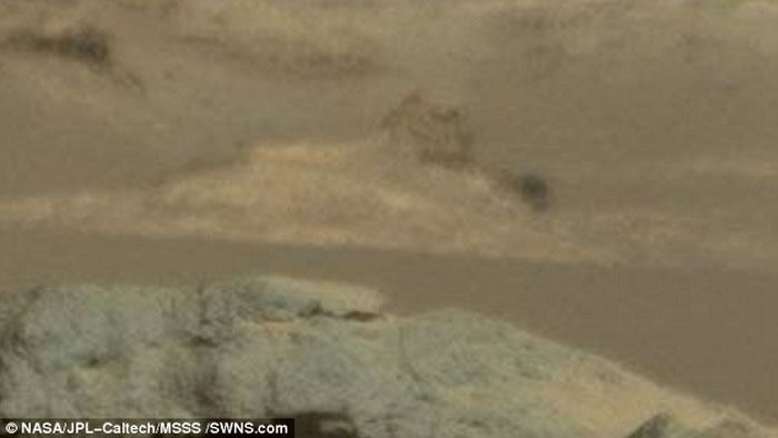 天文爱好者称观察火星图像时发现神秘岩石结构颇似埃及狮身人面像