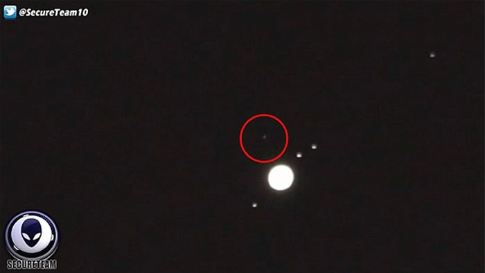 业余天文爱好者发现UFO飞向木星附近？
