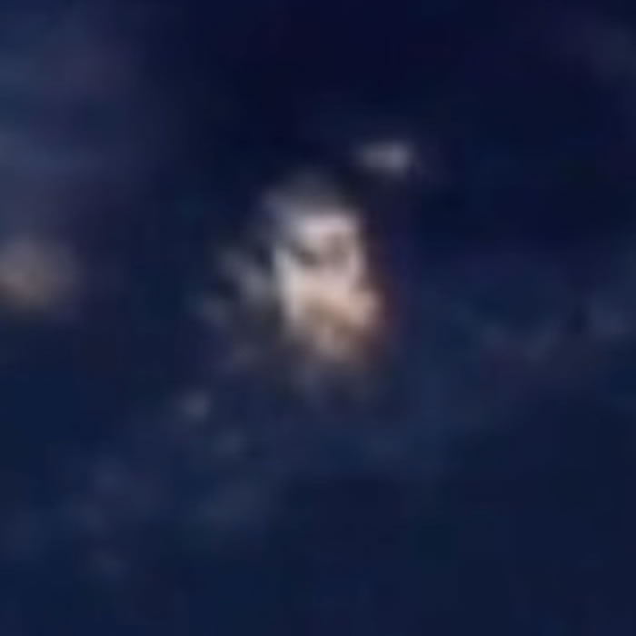 外星人正在监视地球？国际空间站24小时直播摄影机拍到直径数百英里大小的UFO
