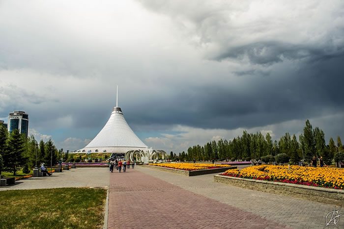 哈萨克首都阿斯塔纳天空出现特异景象“上帝之眼”