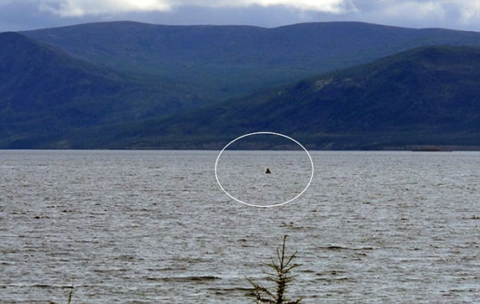 拉本克尔湖(Labynkyr Lake)和沃罗塔湖(Vorota Lake)被传出潜有水怪