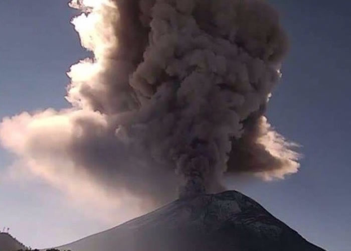波波卡特佩特火山爆发。