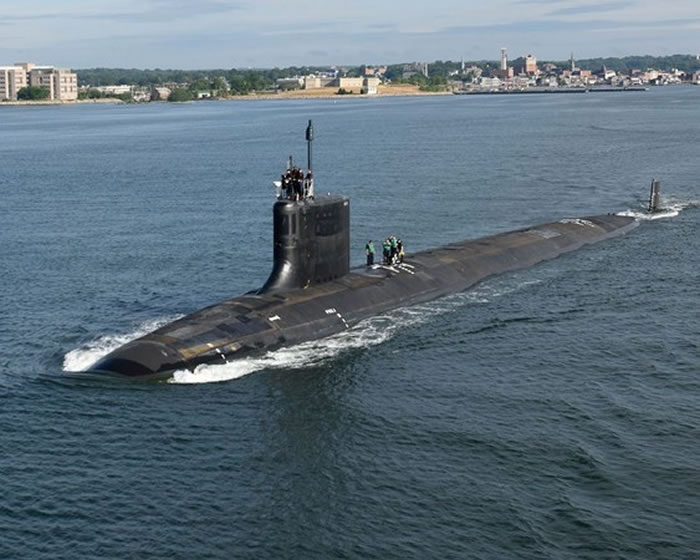 美国维吉尼亚级核动力攻击潜舰USS Illinois (SSN-786)。