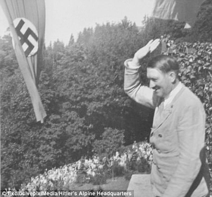 新书中关爱及平易近人的照片颠覆希特勒恶魔形象