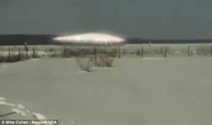 俄罗斯西伯利亚的伊尔库次克雪地发现外星人尸体？政府声明影片纯属恶作剧