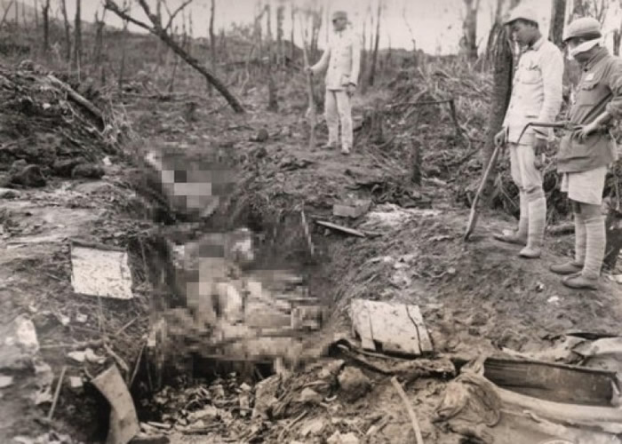日军于1944年在中国云南屠杀多名韩籍慰安妇的黑白影片曝光