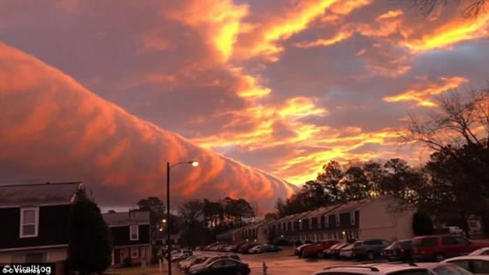 弗吉尼亚州看到的卷轴云