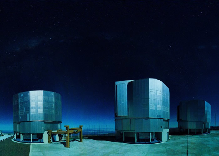 超大望远镜位于智利，成功拍摄到新生行星的诞生图片。