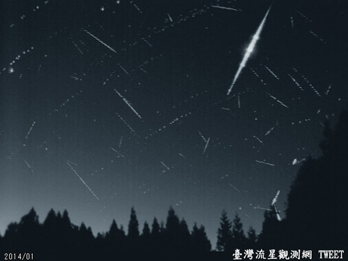 2014年合欢山梅峰的自动监测设备拍测到象限仪座流星雨。（图／台湾流星观测网／台北市立天文馆）