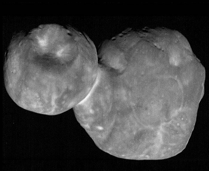 美国宇航局公开小行星“天涯海角”最清晰影像
