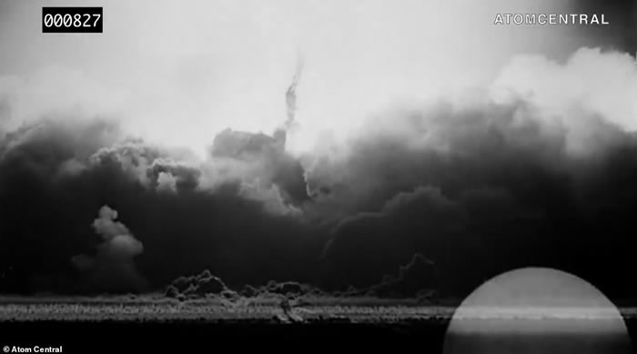 网上出现1945年7月16日人类历史上首颗原子弹爆炸修复版视频 代号“三位一体”