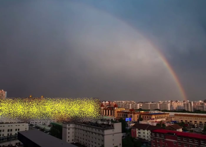 北京部分地区大雨过后出现同心双彩虹景观
