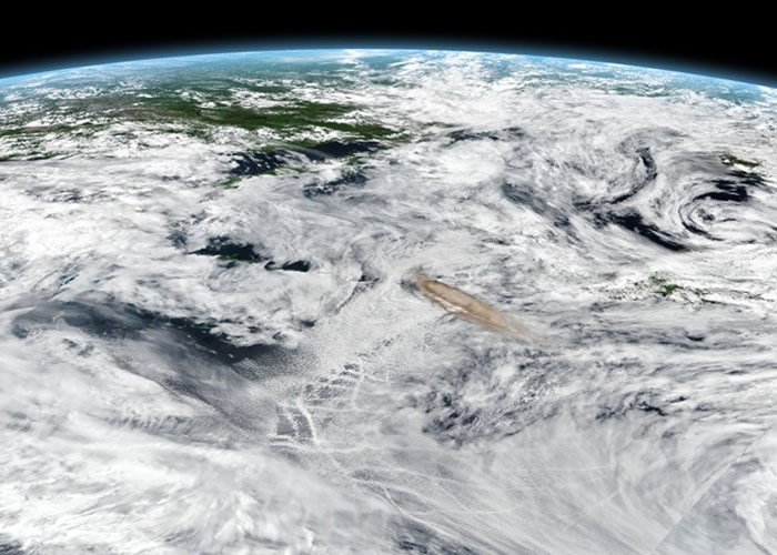 俄罗斯千岛群岛雷科克火山沉寂百年开始喷发 国际空间站宇航员拍下奇观