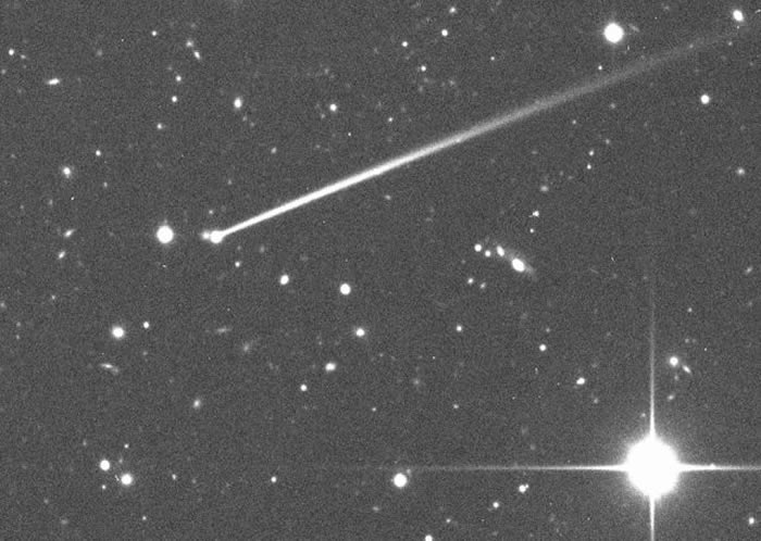 首次发现变色小行星！美国天文学家观测到小行星6478 Gault由红色变为蓝色