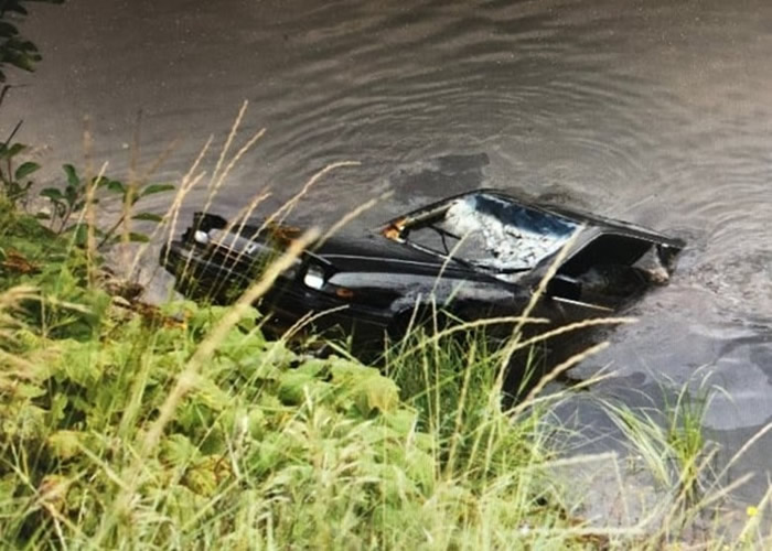 加拿大卑诗省格里芬湖底发现一辆可疑汽车 破27年前失踪悬案