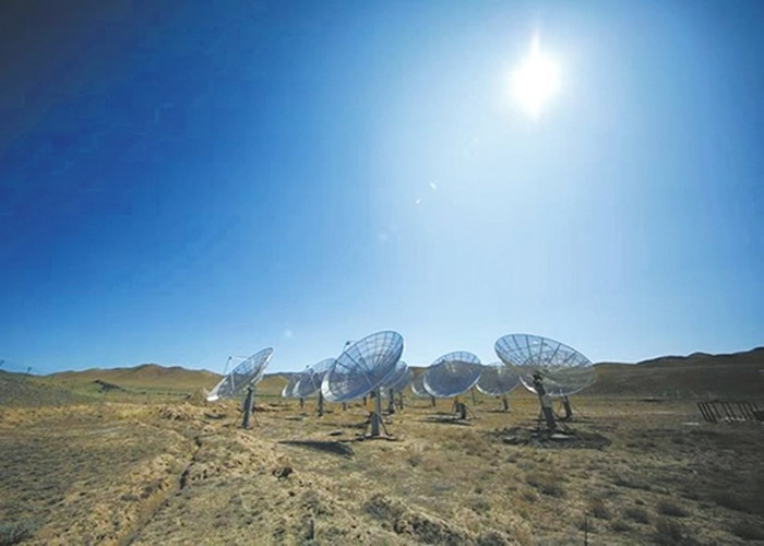 走访戈壁沙漠中科院国家天文台红柳峡观测站 王有刚研究员：我信外星人存在