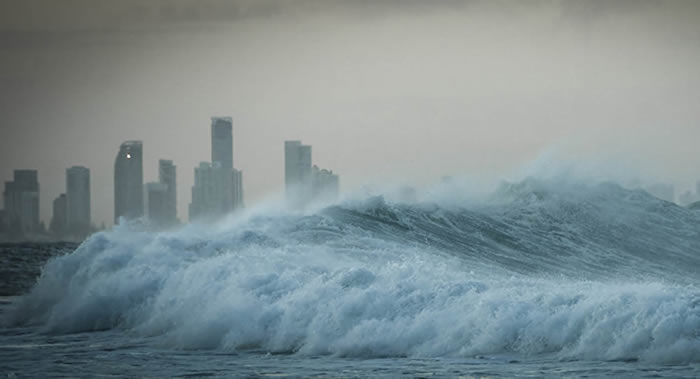 美国太平洋海啸预警中心称在强震后印度尼西亚沿岸有海啸威胁