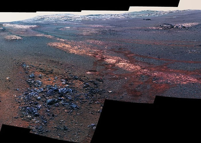 NASA火星探测车机遇号“殉职”前所拍 火星全景图令人惊叹