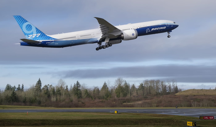 波音777X完成首飞 是目前世界上最大的双引擎喷气客机