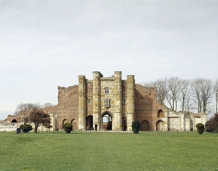 英国桑顿修道院附属医院遗址发现14世纪黑死病乱葬岗 里面埋有27名成人和21名孩童遗骸