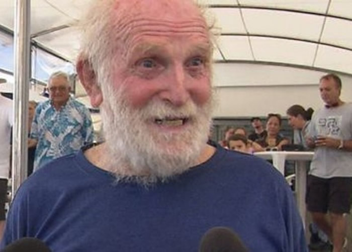 澳洲81岁老翁Bill Hatfield独自不停站环球航行8个月