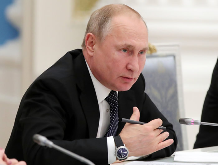 俄罗斯总统“普京替身”阴谋论成热搜第一 正面回应自己“是真的”