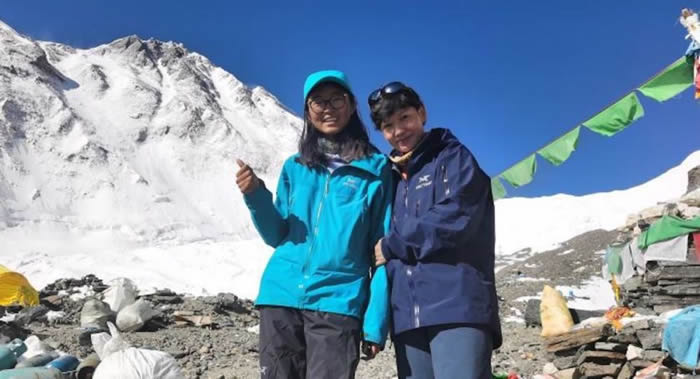 蔡艳娟成为首位登上珠穆朗玛峰的宁夏女性